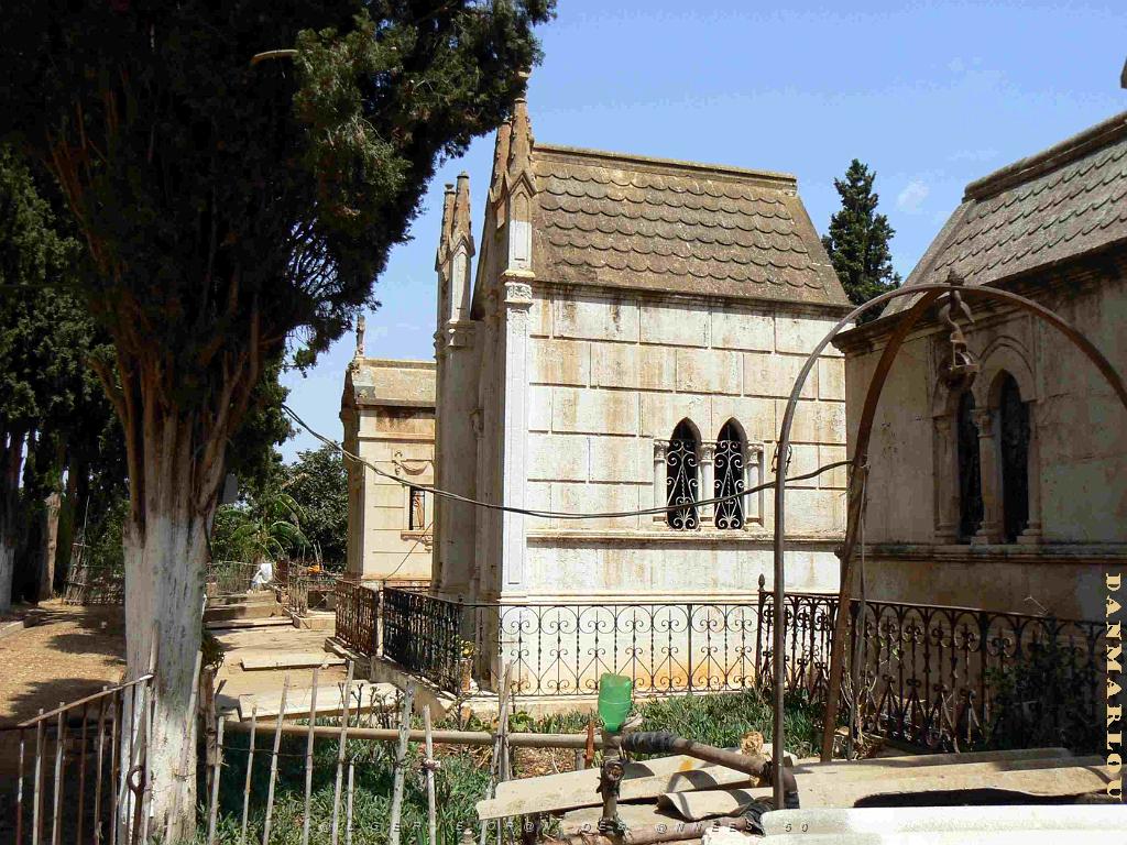 HAMMAM BOU HADJAR 2009 LE CIMETIERE   (11).jpg